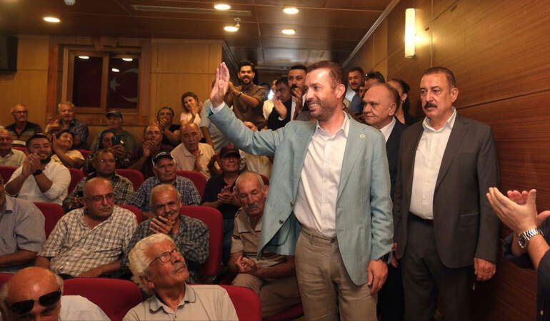 Ceyhan Belediye Başkanı Kadir Aydar CHP’den istifa etti