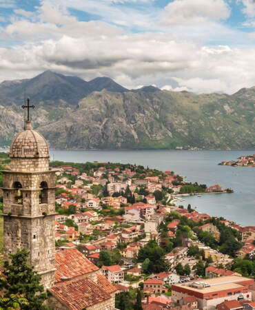 Tarih belli oldu: Vizesiz gidilen Balkan ülkesi, Türklere vize getirdi