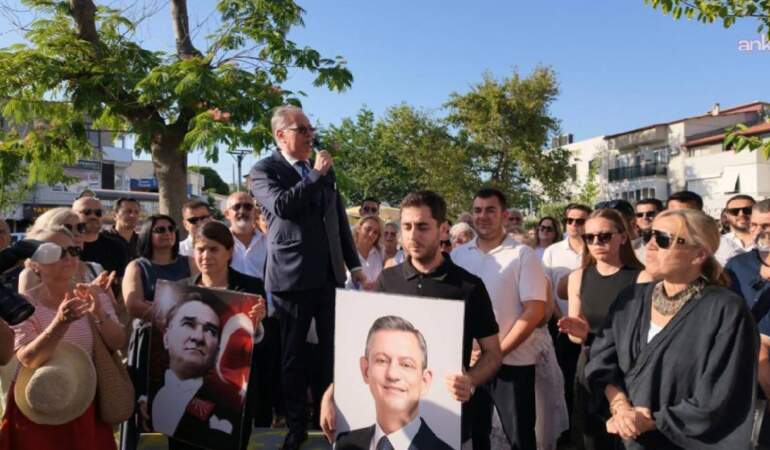 CHP Urla’dan toplu istifa: Yeni Parti’ye katılacaklarını duyurdular