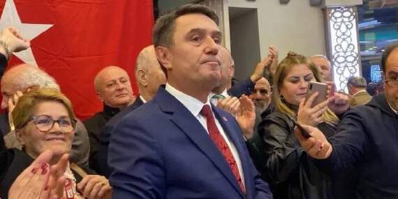 Zonguldak Belediye Başkanı Tahsin Erdem CHP’den istifa etti: 16 meclis üyesiyle Yeni Parti’ye geçiyor