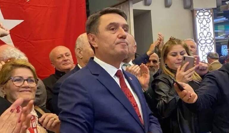 Zonguldak Belediye Başkanı Tahsin Erdem CHP’den istifa etti: 16 meclis üyesiyle Yeni Parti’ye geçiyor