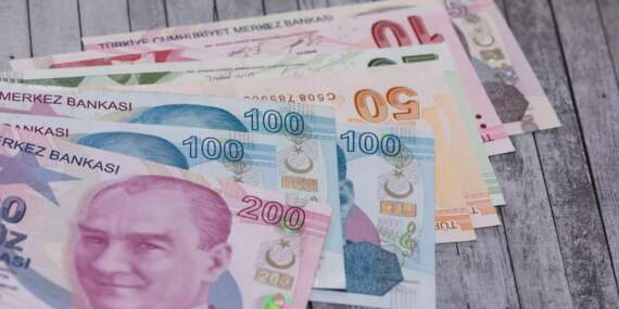 Çalışanlara ‘Telefon’ şoku: Mesai saatinde ekrana bakanın maaşından binlerce lira kesilecek