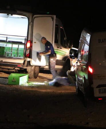 Adana’da Kanlı Gece: Silahlı Saldırıda Biri Kadın 3 Kişi Öldürüldü