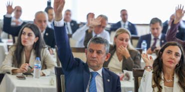 Ana Muhalefette Dev Göç: 200’den Fazla Belediye Başkanı CHP’den İstifa Etti, YENİ Parti’ye Geçiyor