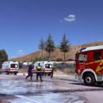 Ankara’da Direğe Çarpan Otomobilde 3 Yaralı