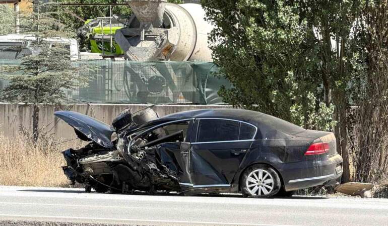 Mamak’ta Trafik Kazası: 3 Yaralı