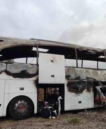 Ankara’da Seyir Halindeki Yolcu Otobüsü Birden Alev Aldı ,Küle Döndü!