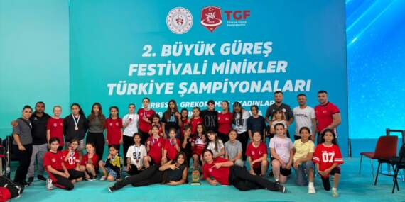 Bafra Güreş Takımı 9 Madalya Kazandı
