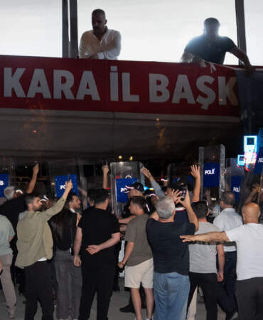 Başkentte CHP’liler Karşı Karşıya Geldi: Atama Kararı İl Binasını Karıştırdı