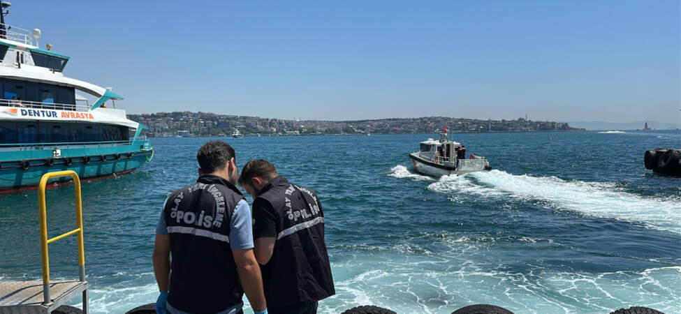 Beşiktaş’ta Denizde Kadın Cesedi Bulundu! Dehşeti Vapurdaki Yolcular Fark Etti