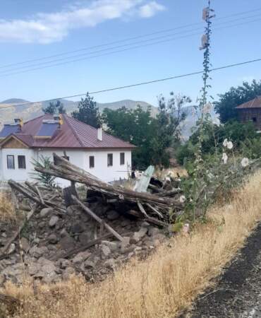 Beypazarı’nda Metruk Evler Yıkılıyor