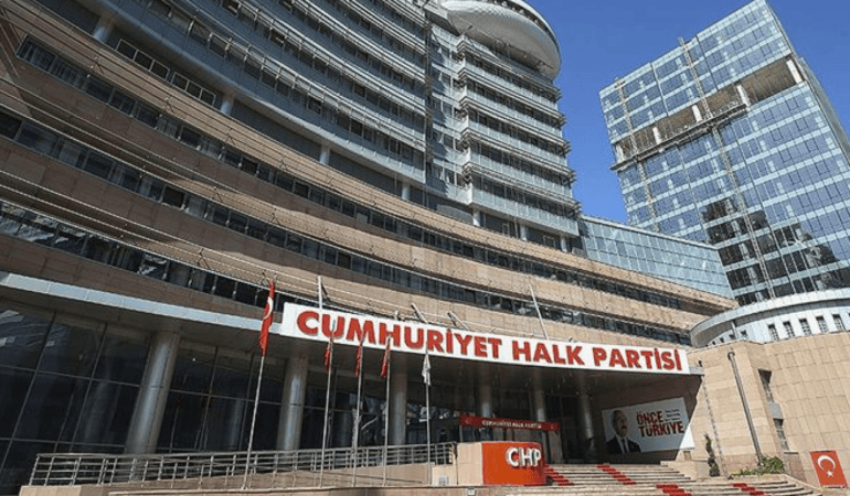 CHP’de Özel Sonrası İlk Seçim: Yeni Grup Başkanı ve Başkan Vekilleri Belli Oldu