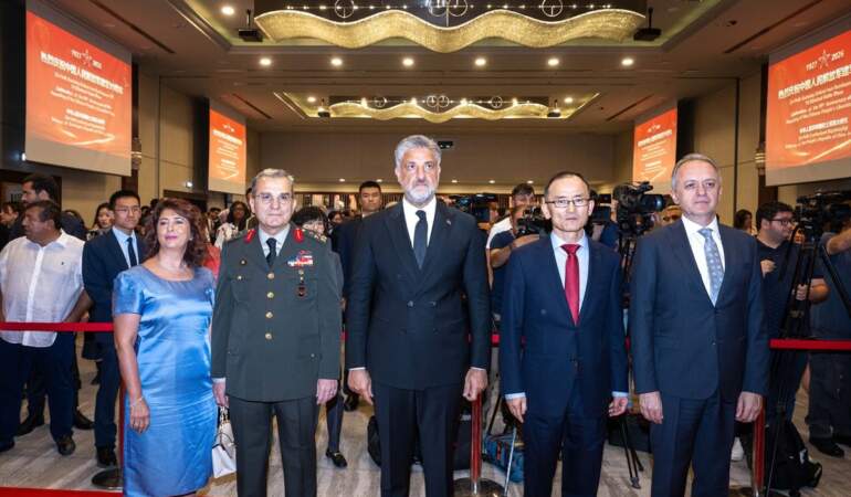 Çin Ordusu 99 Yaşında
