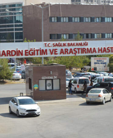 Damda Yatan Çocuğa Yorgun Mermi İsabet Etti