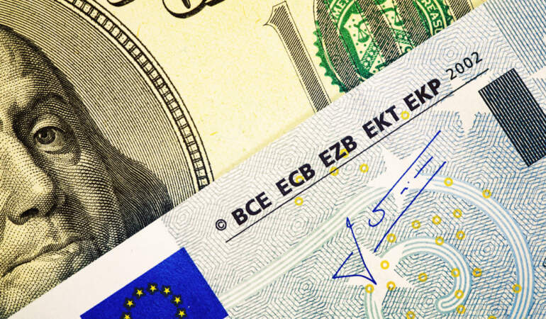 Döviz Piyasasında Yeni Hafta Mesaisi: Dolar ve Euro Yükselişle Açıldı