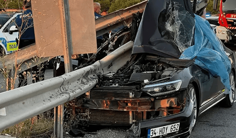 Düğün Konvoyunda Feci Kaza: Bir Ölü, 3 Yaralı