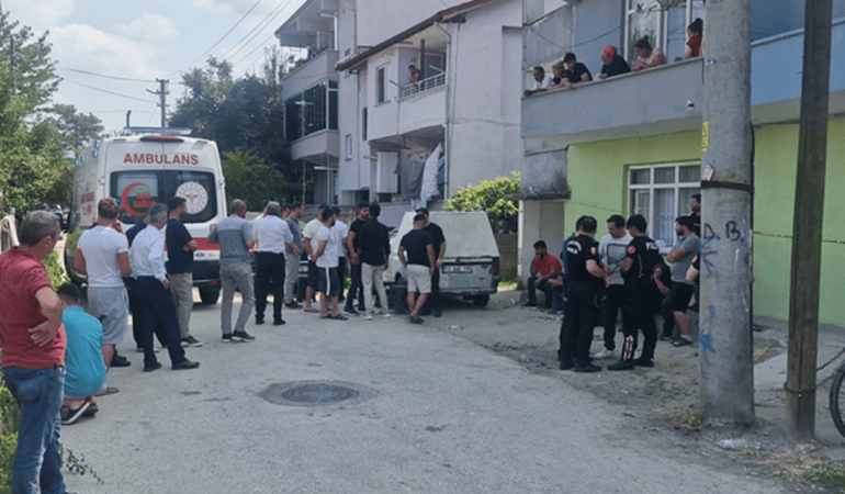 Düzce’de Silahla Vurulan Genç Öldü: ‘Kazara Ateş Aldı’ İddiası