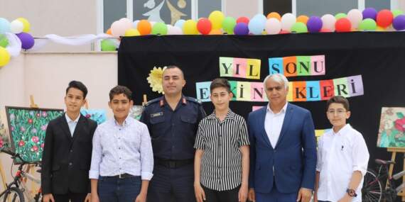 Başarılı Öğrencilere Bisiklet Ödülü