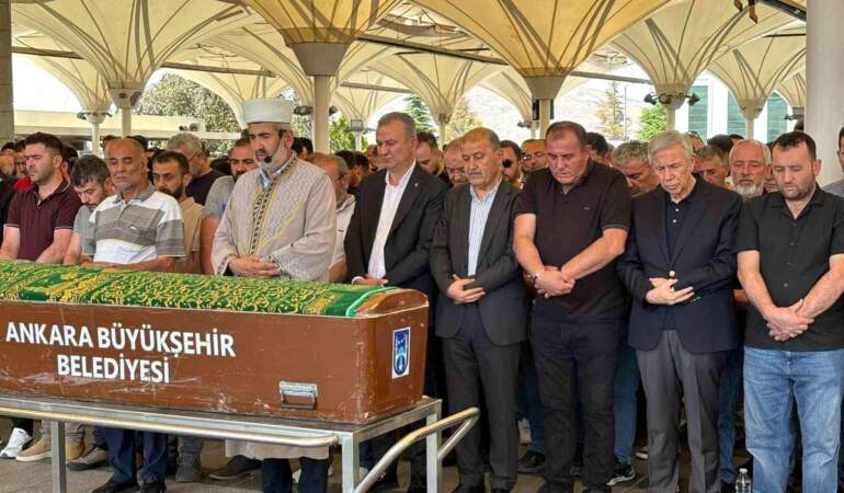 Hafriyat kamyonu kazasında vefat eden işçi son yolculuğuna uğurlandı