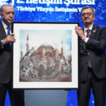 İletişim Başkanı Duran’dan Cumhurbaşkanı Erdoğan’a Ayasofya Hediyesi