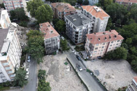 İstanbul’da Depreme Karşı Yüzyılın Dönüşümü: 300 Metrelik Sokakta 13 Bina Aynı Anda Yıkılıyor