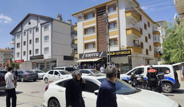 Kuyumcu soyguncusu 2 saatte yakalandı: İnternetten ‘Soygun nasıl yapılır’ araştırması yapmış