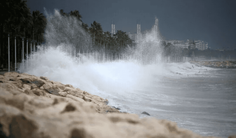 Meteoroloji Alarm Verdi: Marmara ve Kuzey Ege’de Kuvvetli Fırtına Uyarısı