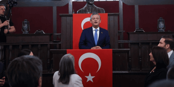 Özgür Özel’den Flaş Açıklama: ‘Yarın Anıtkabir’deyiz, Salı Günü Tüm İşlemler Bitecek’