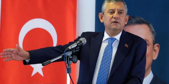 Özgür Özel’den Kapalı Grupta Vekillere Net ‘CHP’ Talimatı: ‘Yeni Sayfa Açtık, Geçmişe Dönük Esprilerden Bile Uzak Durun’