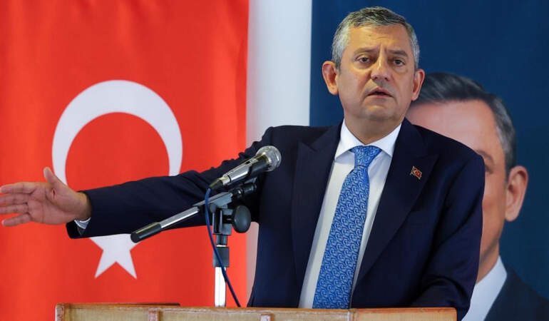 Özgür Özel’den Kapalı Grupta Vekillere Net ‘CHP’ Talimatı: ‘Yeni Sayfa Açtık, Geçmişe Dönük Esprilerden Bile Uzak Durun’