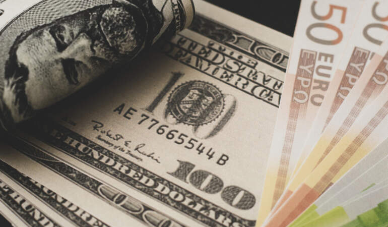 Piyasalar Güne Hareketli Başladı: Dolar ve Euro Yükselişte