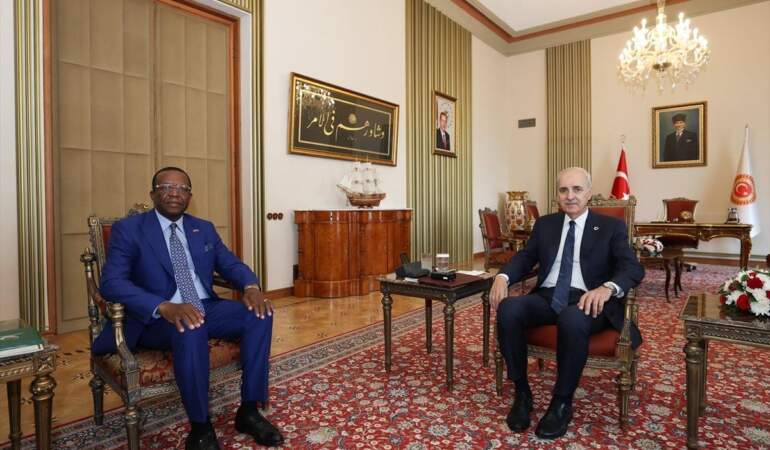TBMM Başkanı Kurtulmuş, Kamerun Büyükelçisini Kabul Etti