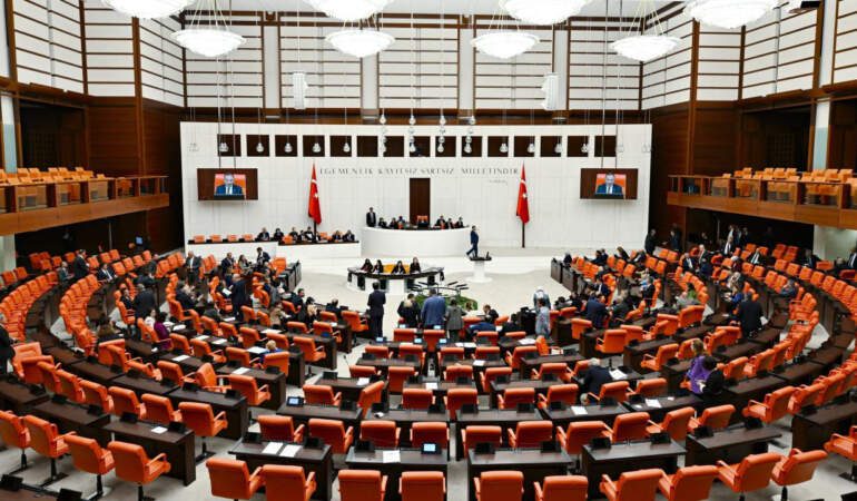 TBMM’de Kritik Hafta: ‘Çerçeve Yasa’ ve ‘Öğrenci Affı’ Görüşülecek