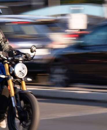Trafikte ‘Motorcu’ Reformu: Bakanlıktan ‘Özel Şerit’ ve ‘Rezerv Alanı’ Hamlesi
