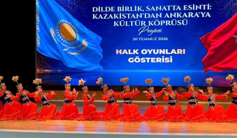 Türkiye-Kazakistan Halk Oyunları Şöleni