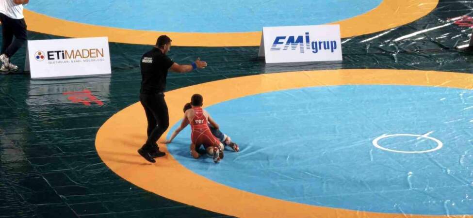 Minikler Güreş Şampiyonası Ankara’da Başladı
