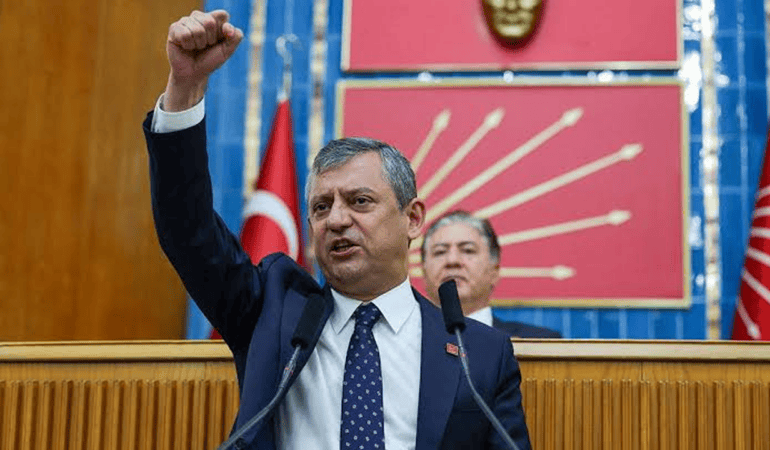 Yeni Parti Ne Zaman Kurulacak, Kaç Vekil Katılacak? Özgür Özel’den Net Yanıt