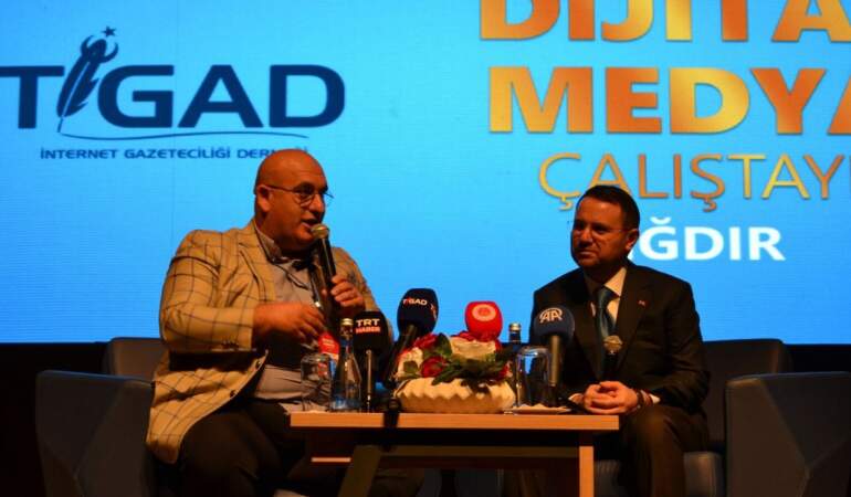 Bakan Gürlek, TİGAD Iğdır Çalıştayında konuştu: “Türkiye pazar günü yeni bir aydınlığa uyanacak”