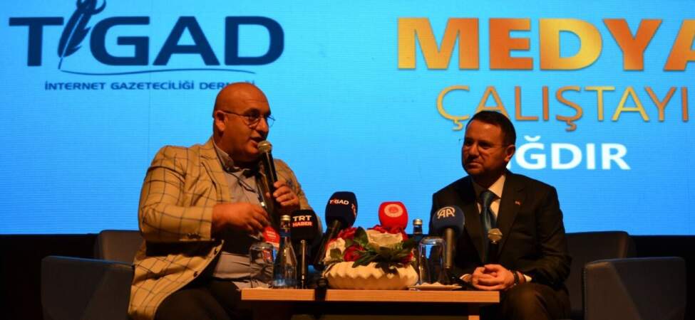 Bakan Gürlek, TİGAD Iğdır Çalıştayında konuştu: “Türkiye pazar günü yeni bir aydınlığa uyanacak”