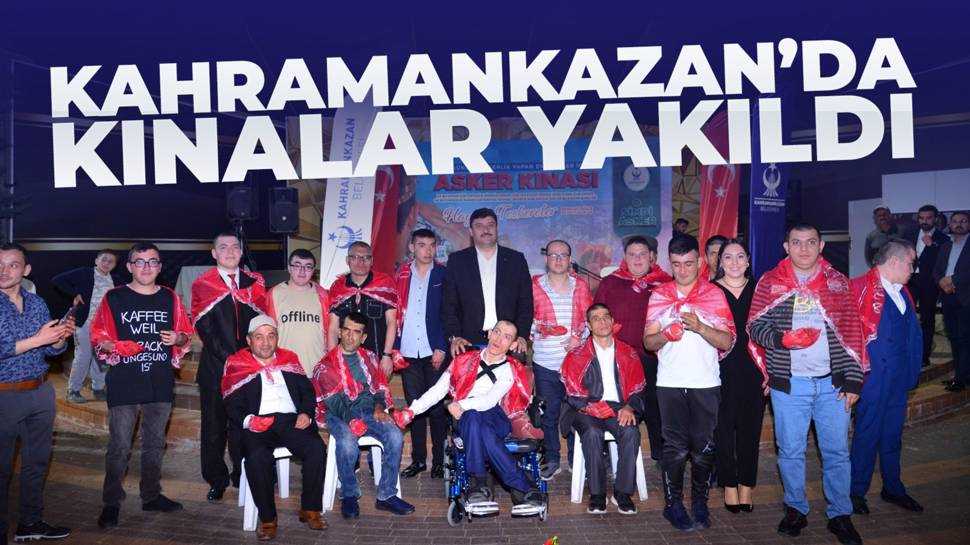 Kahramankazan’da Özel Askerler Kınaları Yakılarak Askere Uğurlandı