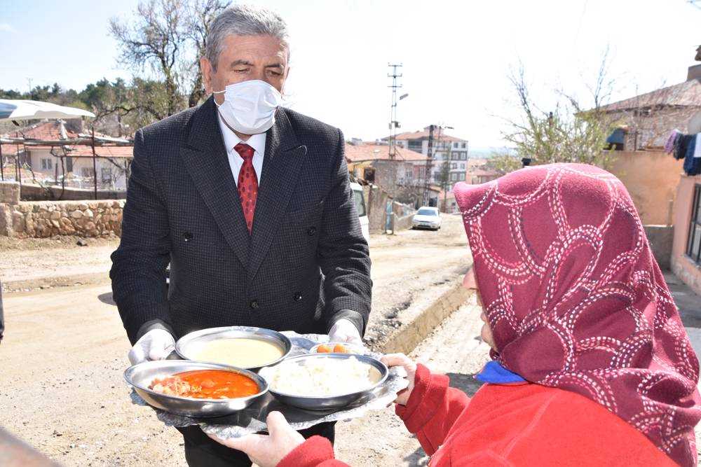 Şereflikoçhisar’da Sosyal Yardımlar Devam Ediyor