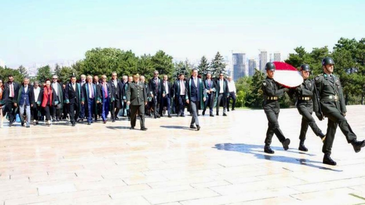 TBB Başkanı Sağkan ve yönetim kurulu üyeleri Anıtkabir’i ziyaret etti!