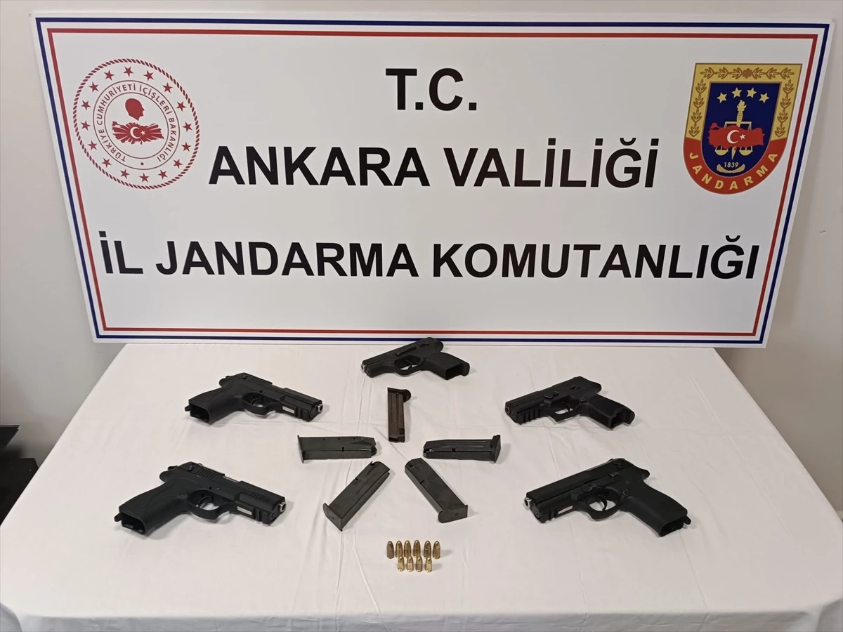 Ankara’da Ruhsatsız Silah Operasyonu: 5 Tabanca Ele Geçirildi