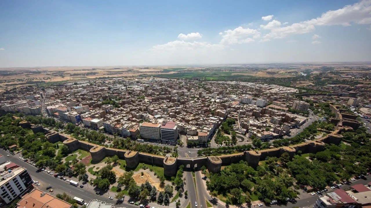 Tanrıkulu, Diyarbakır’daki arsa satışlarını Meclis’e taşıdı