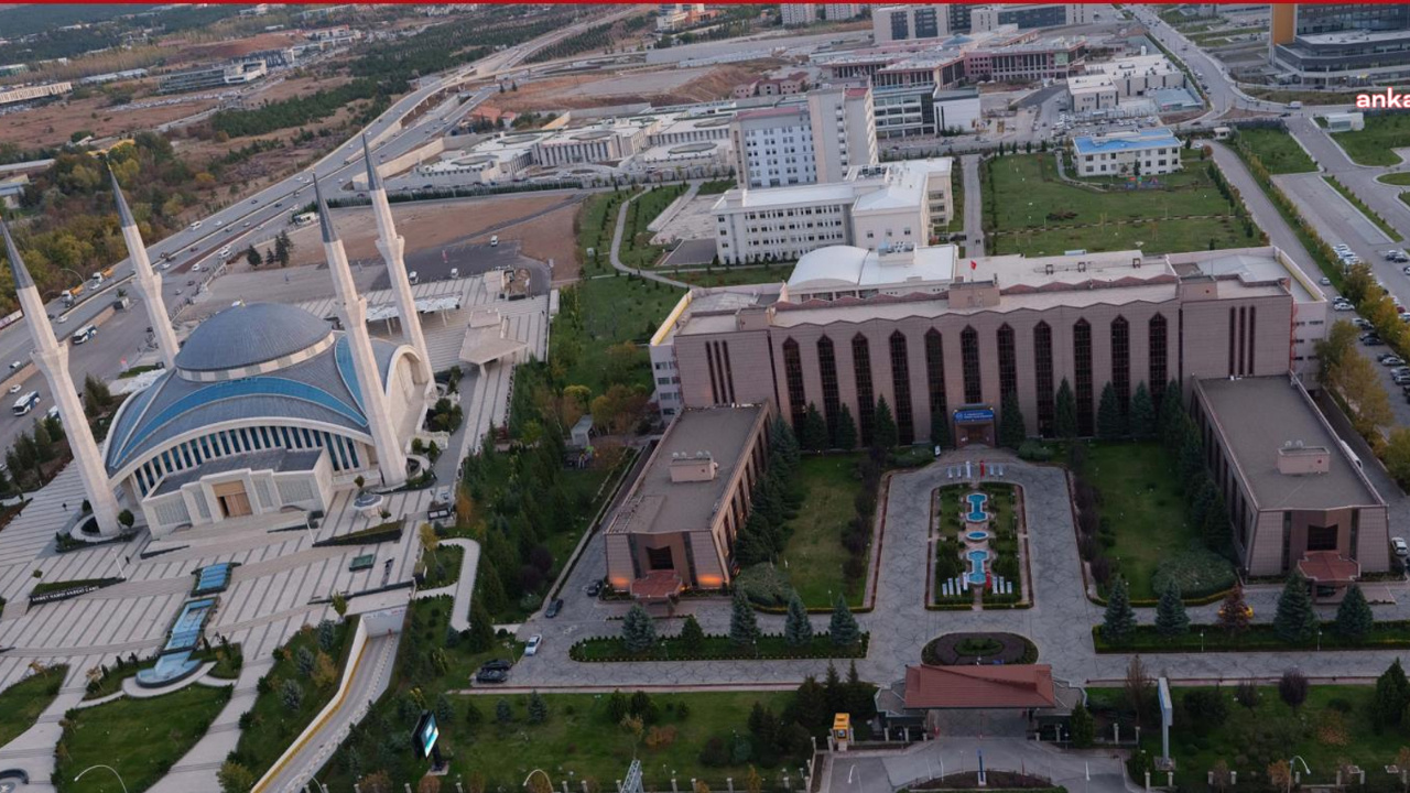 Diyanet, Milli Eğitim’e de el attı! ‘Ders saatlerini Cuma namazına göre ayarlayın’