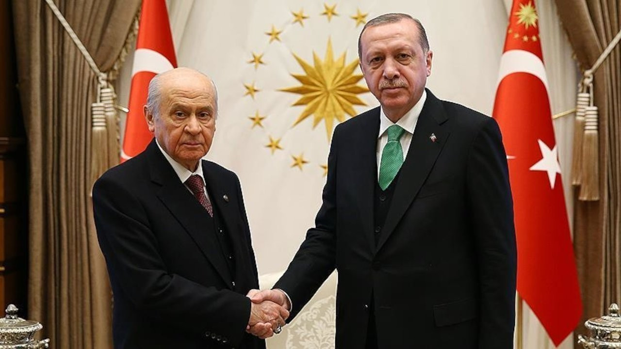 Bahçeli: 11 belediye mutlaka el değiştirmeli