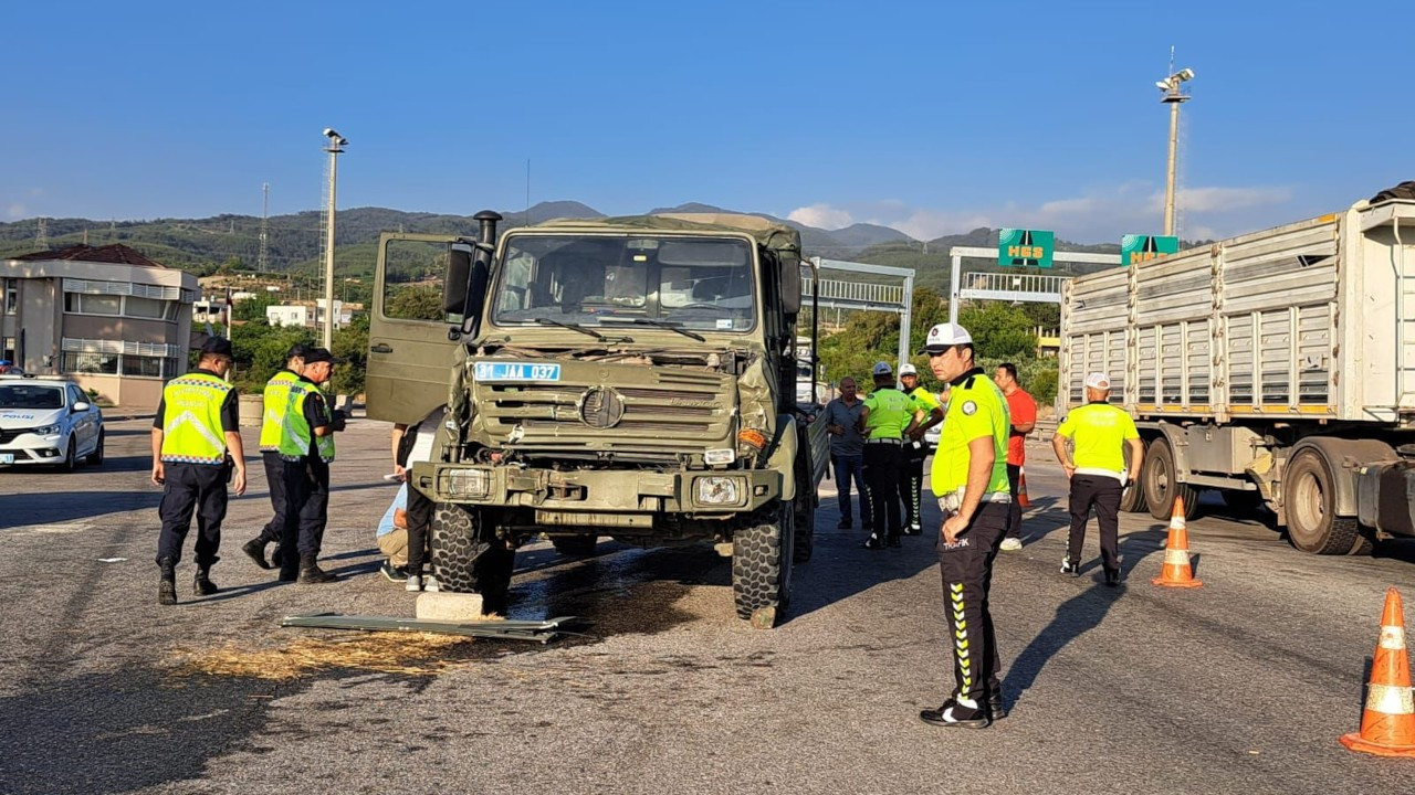 Hatay’da askeri araç kaza yaptı, 10 asker yaralandı