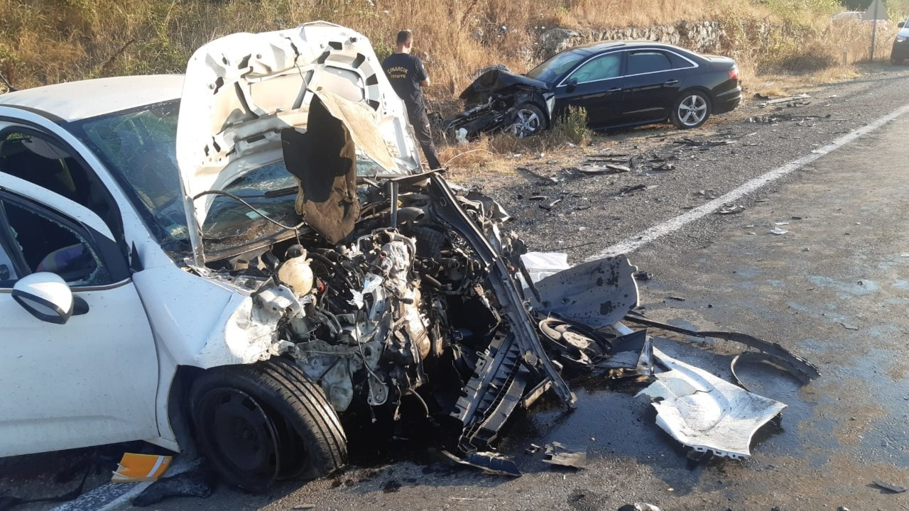 Yalova’da zincirleme trafik kazası: 2 ölü, 5 yaralı