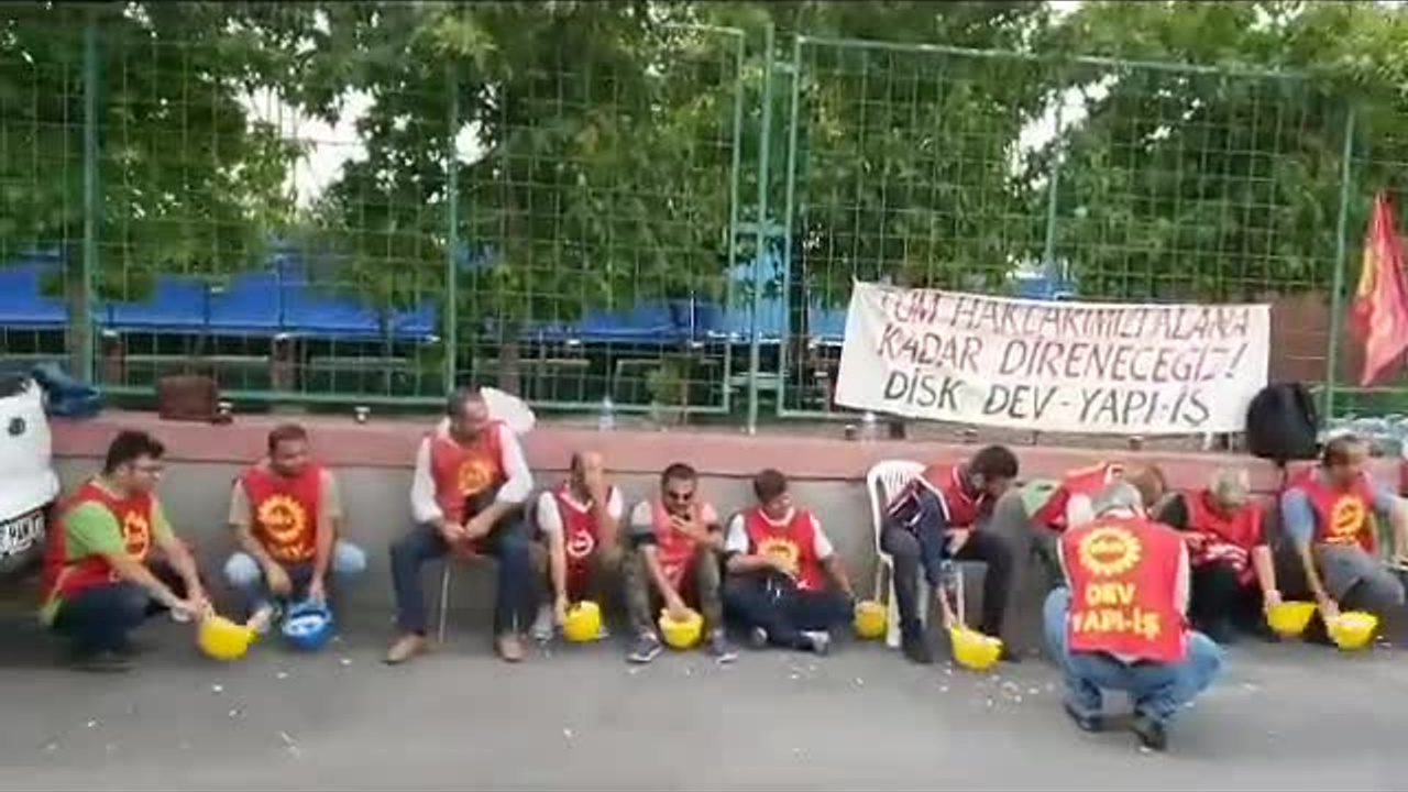 Tanzanya’daki Demiryolu inşaatında çalışırken işten çıkarılan işçiler İstanbul’da eylemde