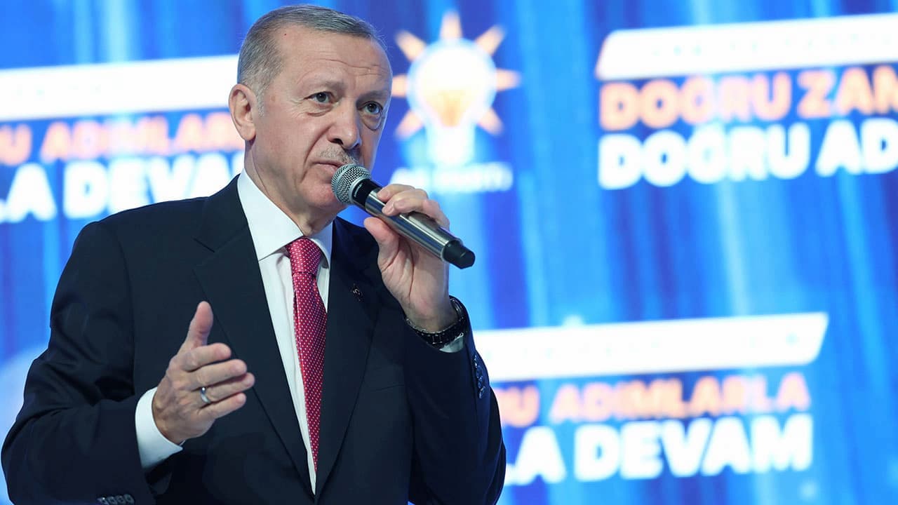 Erdoğan Talimatı Verdi ve Vergisiz Cep Telefonu ve Bilgisayar Alımı için Takvim Belirlendi!